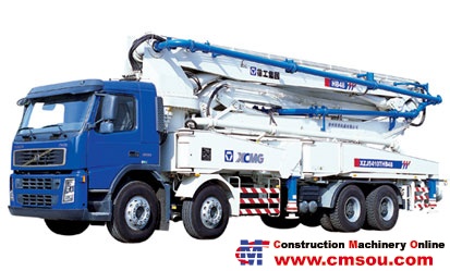 XCMG HB44 Truck-mounted Concrete Pump