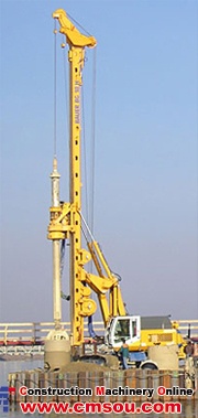 Bauer BG 18 H BT 50 rotary drilling rig