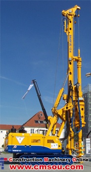 Bauer BG 12 H BT 35 rotary drilling rig